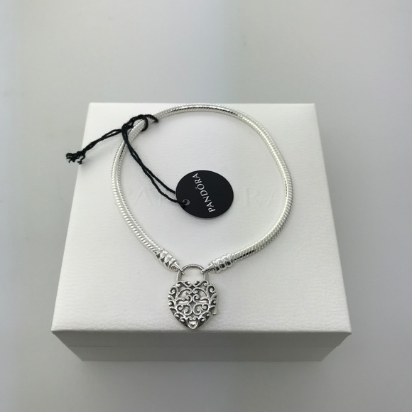 Pandora Moments Regal Heart Padlock Clasp Bracelet - Picture 2 of 4